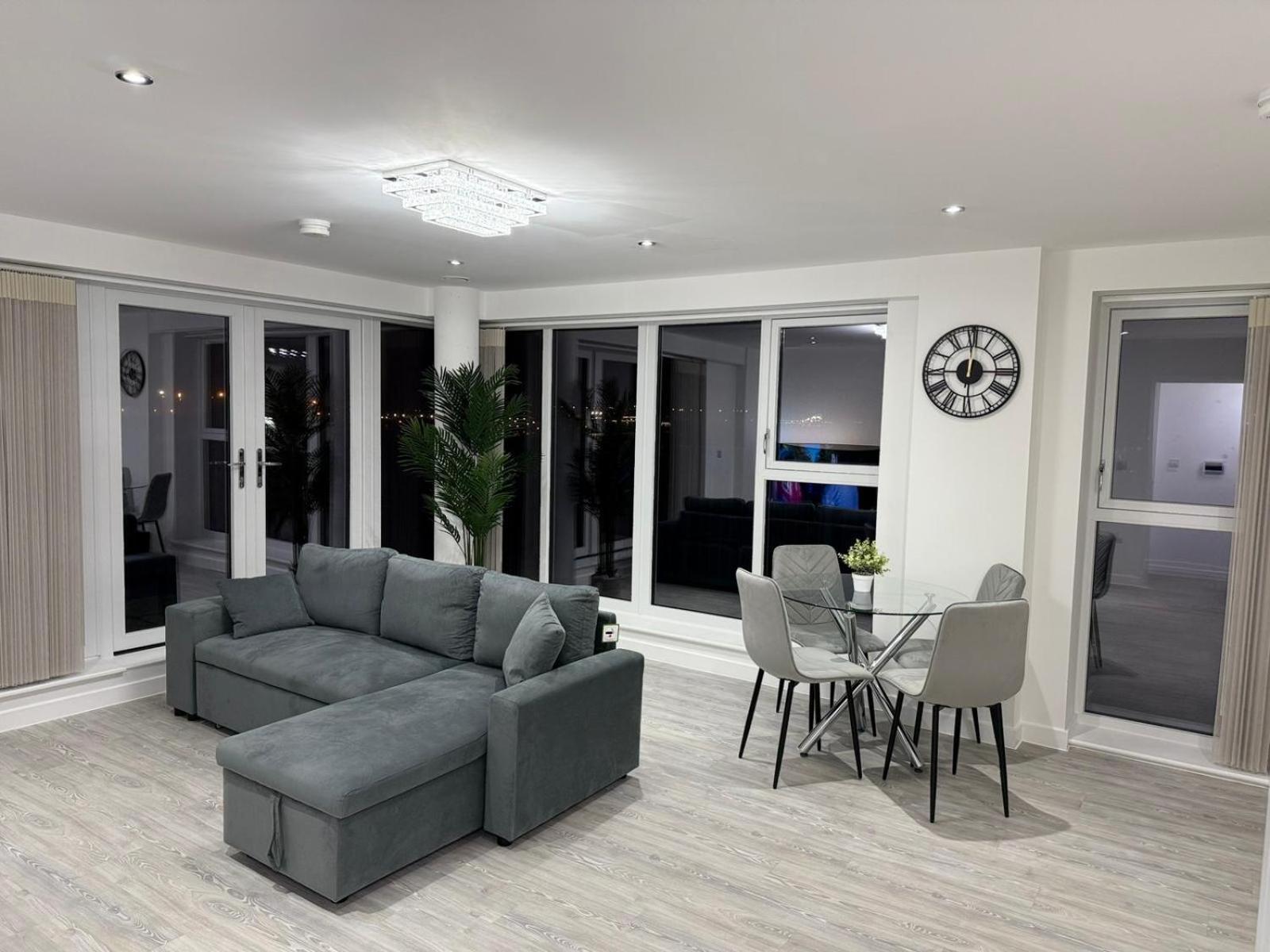 Serenity Waterfront 2 Bed Apartment Northfleet Esterno foto