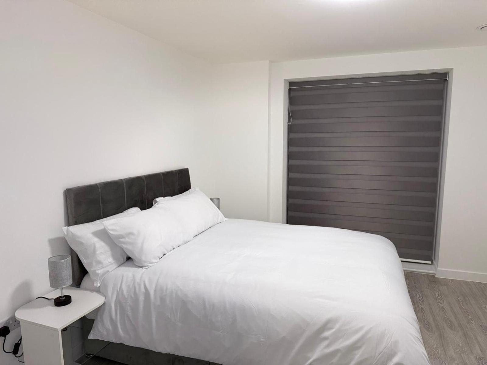 Serenity Waterfront 2 Bed Apartment Northfleet Esterno foto
