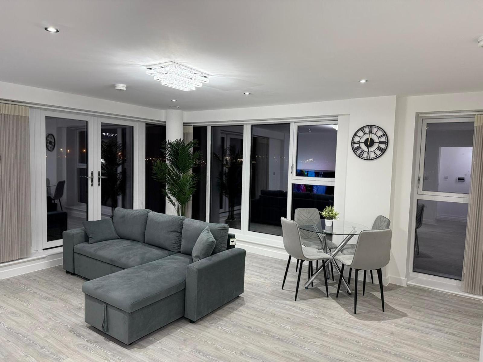 Serenity Waterfront 2 Bed Apartment Northfleet Esterno foto