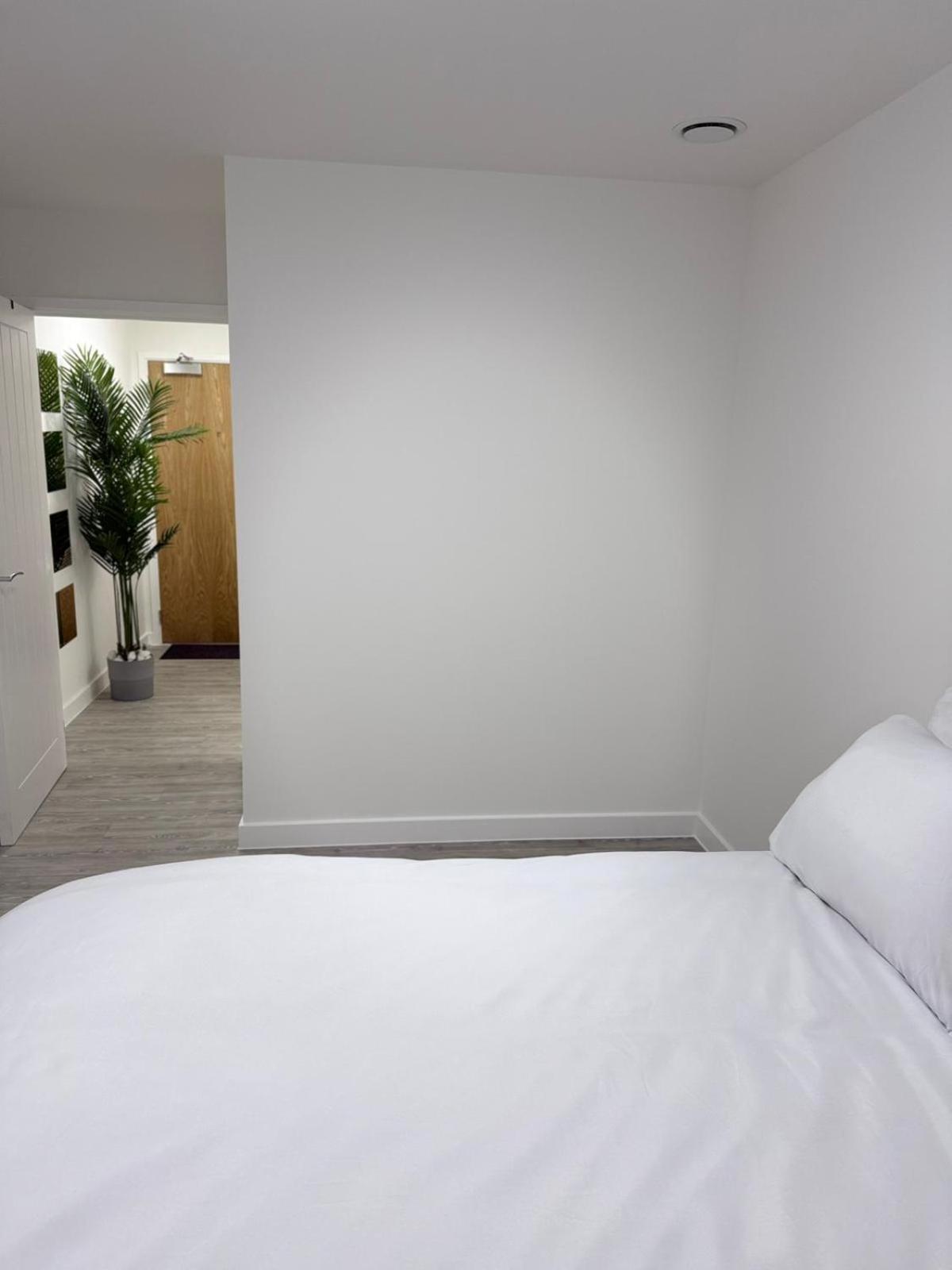 Serenity Waterfront 2 Bed Apartment Northfleet Esterno foto