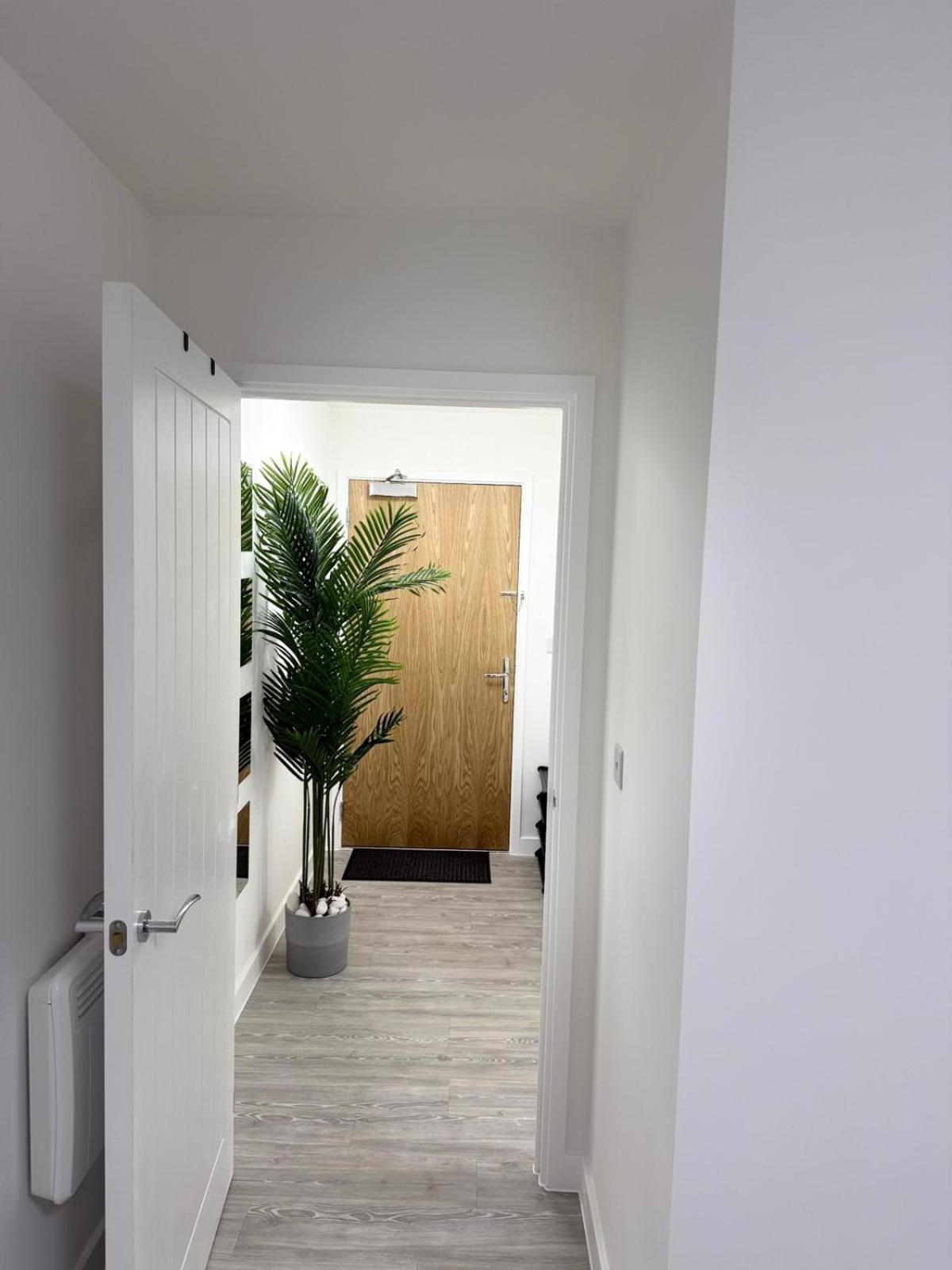 Serenity Waterfront 2 Bed Apartment Northfleet Esterno foto
