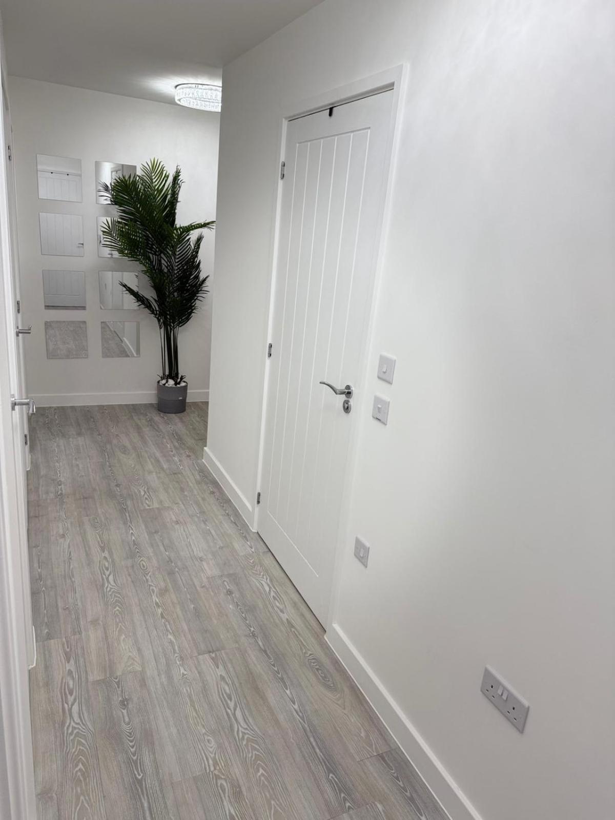 Serenity Waterfront 2 Bed Apartment Northfleet Esterno foto