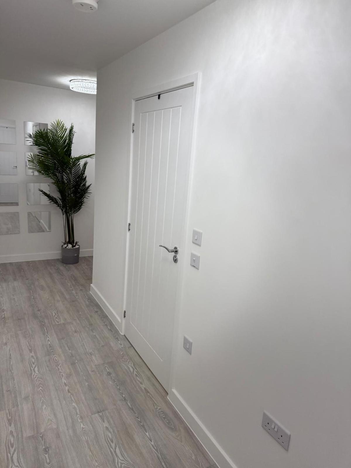 Serenity Waterfront 2 Bed Apartment Northfleet Esterno foto