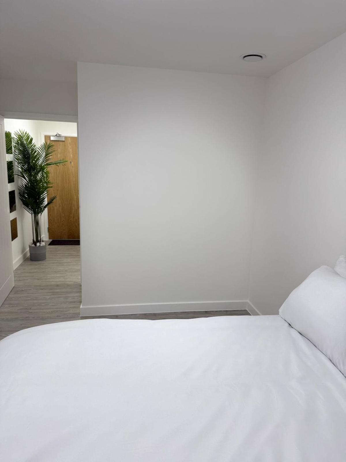 Serenity Waterfront 2 Bed Apartment Northfleet Esterno foto