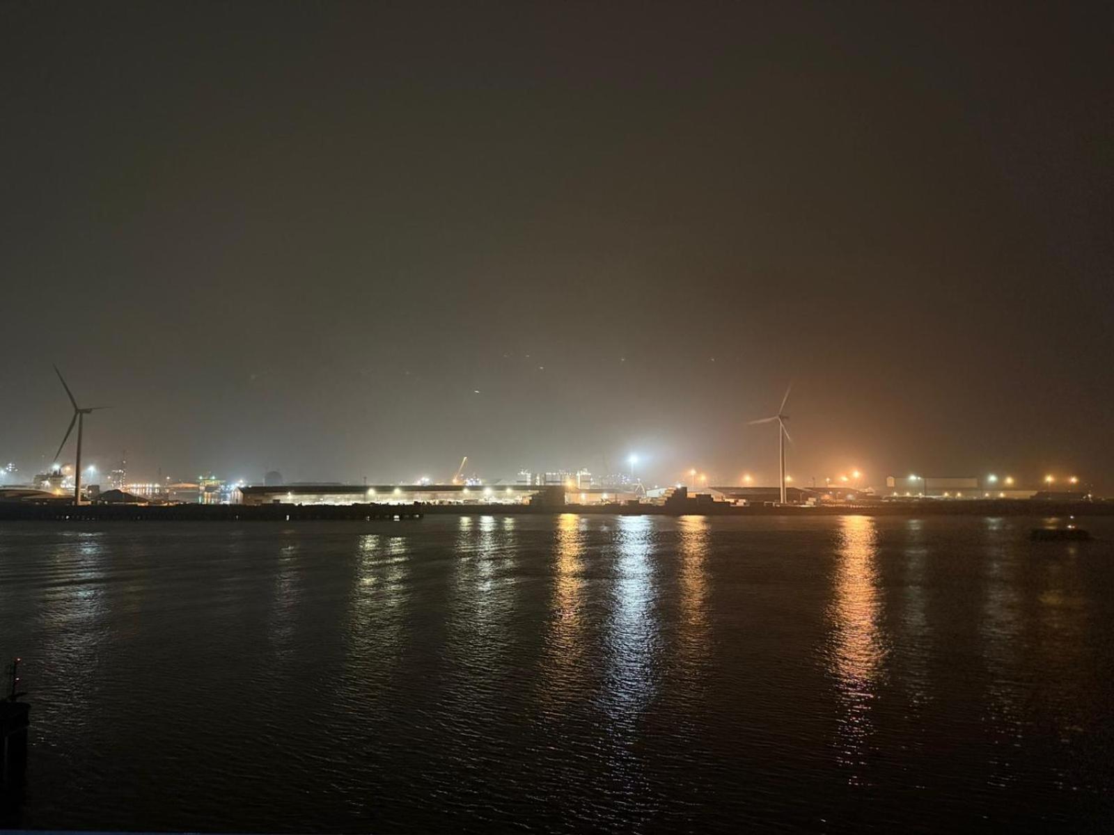 Serenity Waterfront 2 Bed Apartment Northfleet Esterno foto