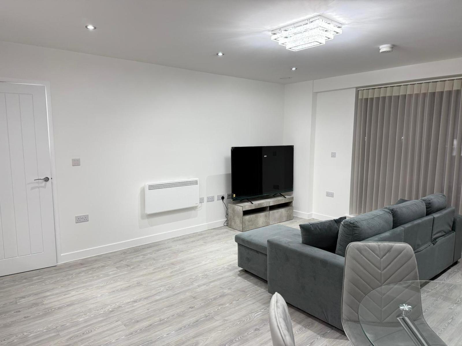 Serenity Waterfront 2 Bed Apartment Northfleet Esterno foto