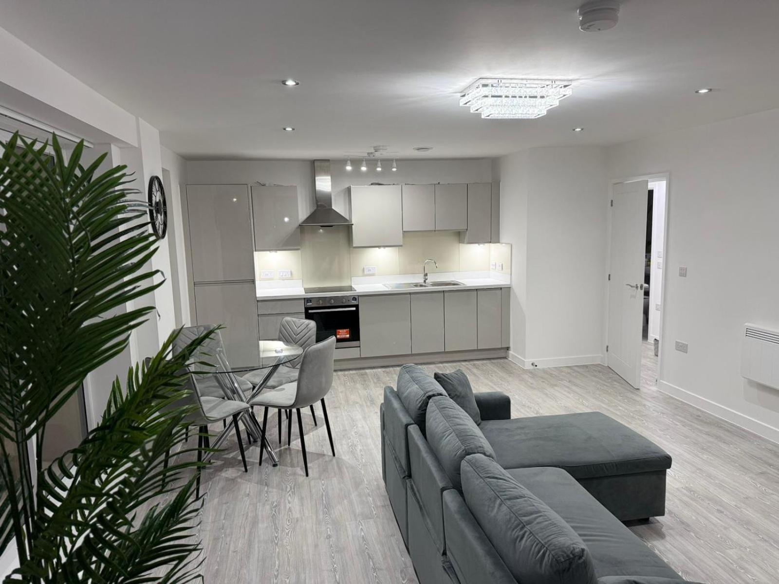 Serenity Waterfront 2 Bed Apartment Northfleet Esterno foto
