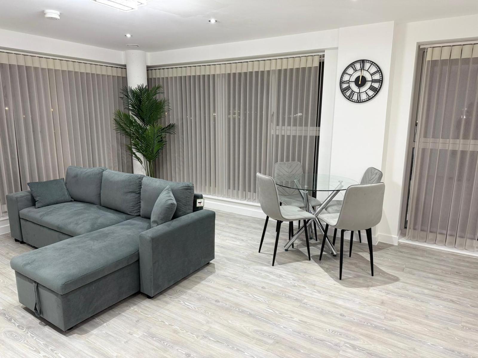 Serenity Waterfront 2 Bed Apartment Northfleet Esterno foto